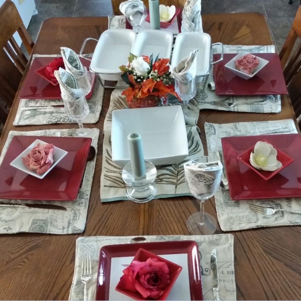 Paris pour Six - 6 Place Table Setting